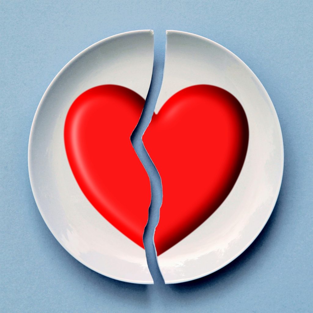 Heart plate with a broken heart ... used for blog post entitled: Prospecting Tips: How to properly pitch your deal to other marketers.
